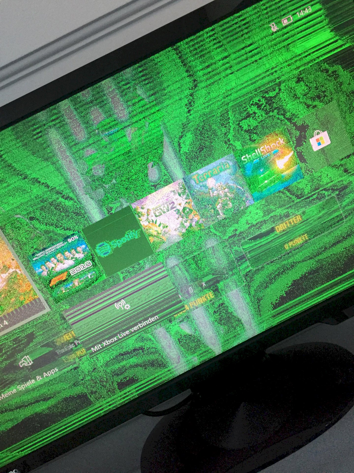 Why does the Xbox One s not give a correct picture