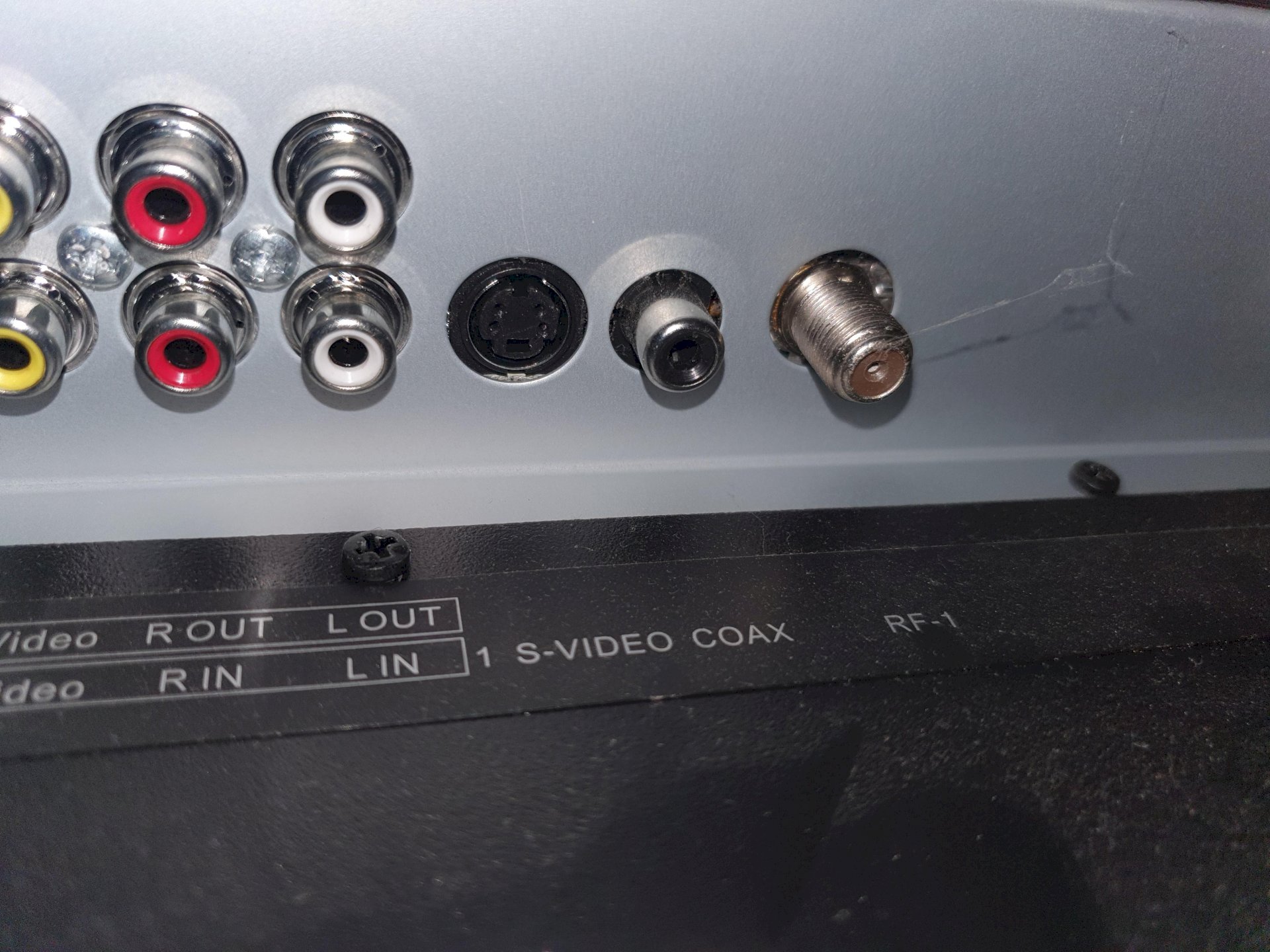 Connect amplifier to TV - 1