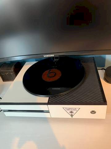 Can I put my monitor on my Xbox without problems or via the fan