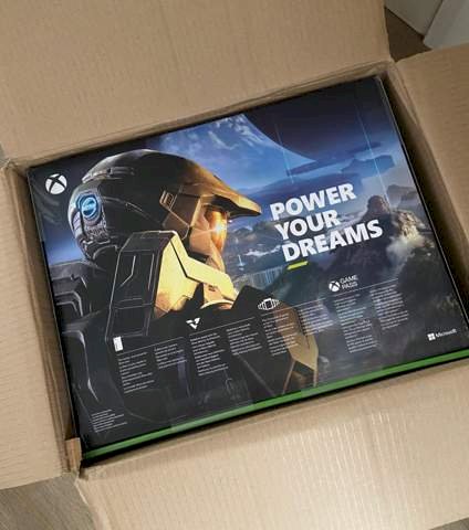 Where can I download this new Halo game on the back of the box for XboxSeriesX
