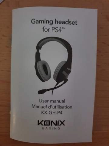 How do I properly connect the gamer headset