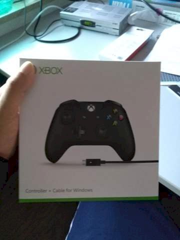 Does this Xbox one controller work without a cable