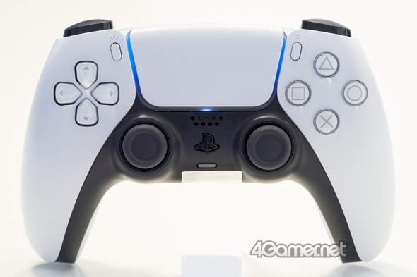 Don t you agree that the Playstation 5 Dualsense controller could belong to all platforms