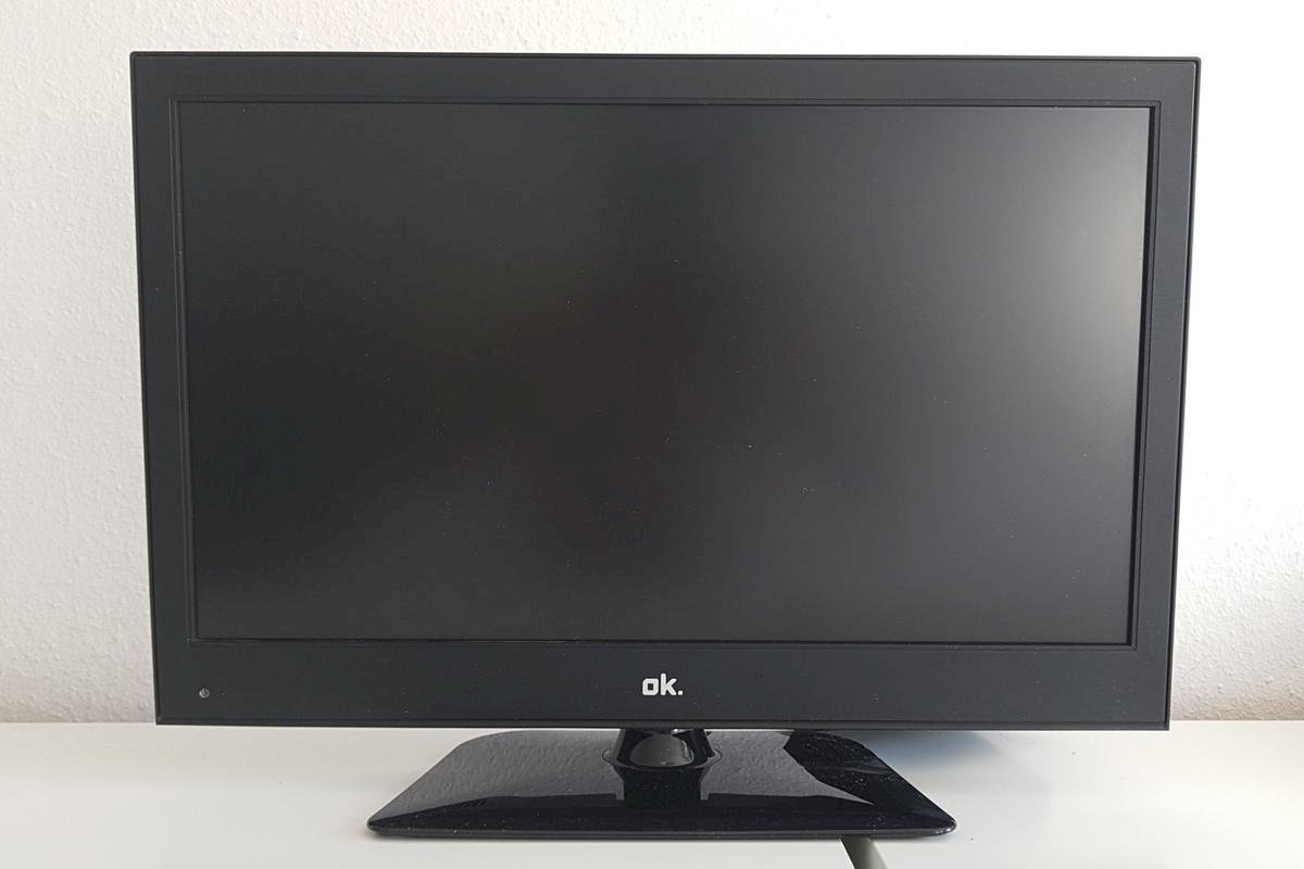 Can you connect an Xbox one x to an ok TV