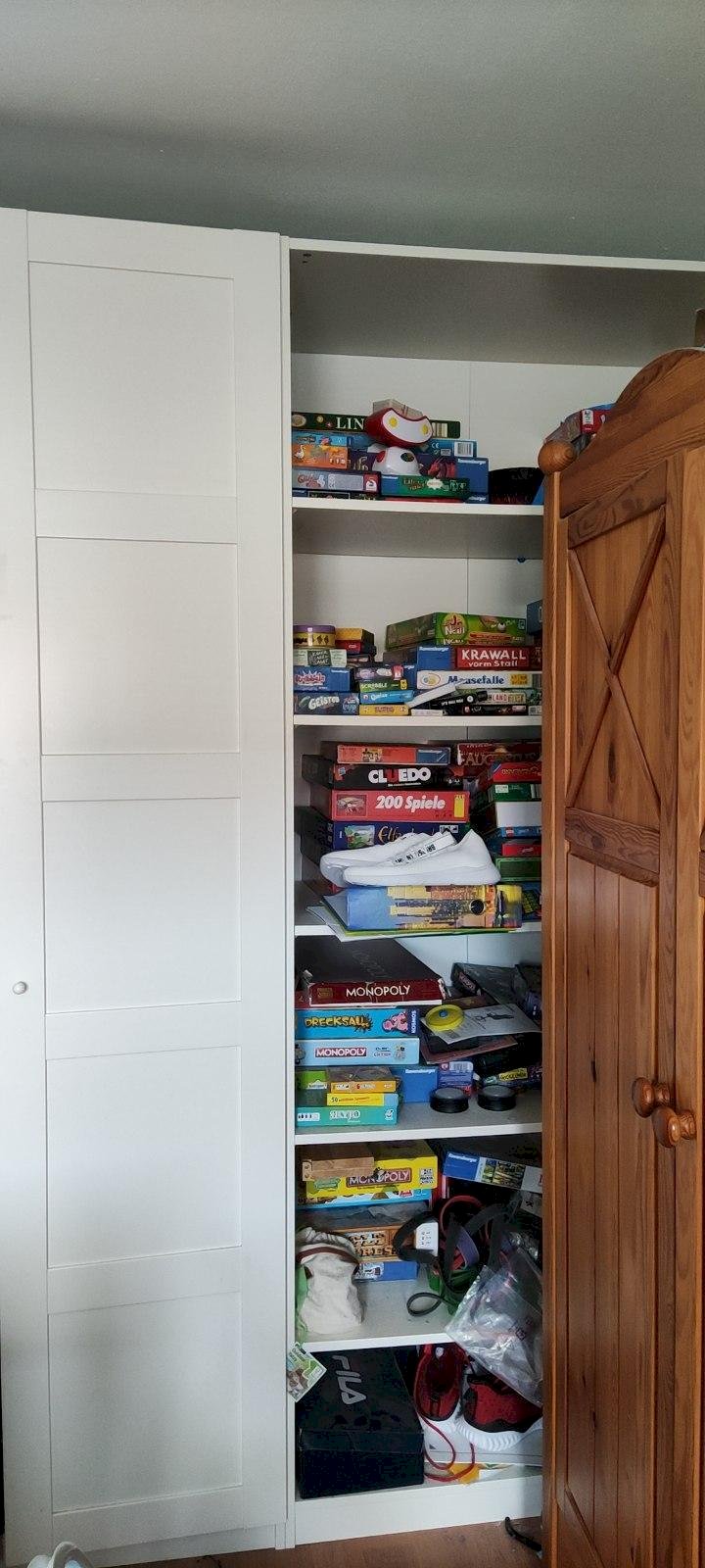 Cover closet stream